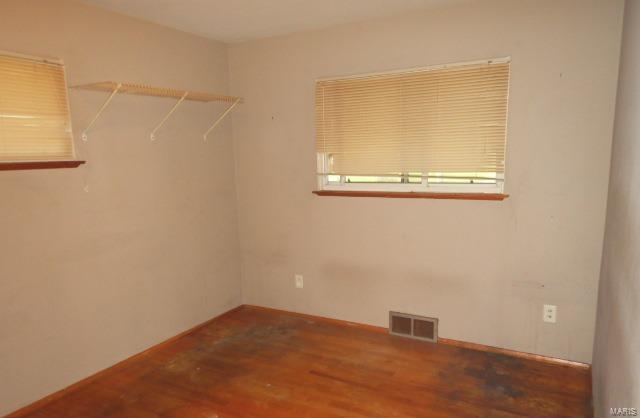 8317 Buddie Drive Hazelwood, MO 63042 - Photo 7 of 10