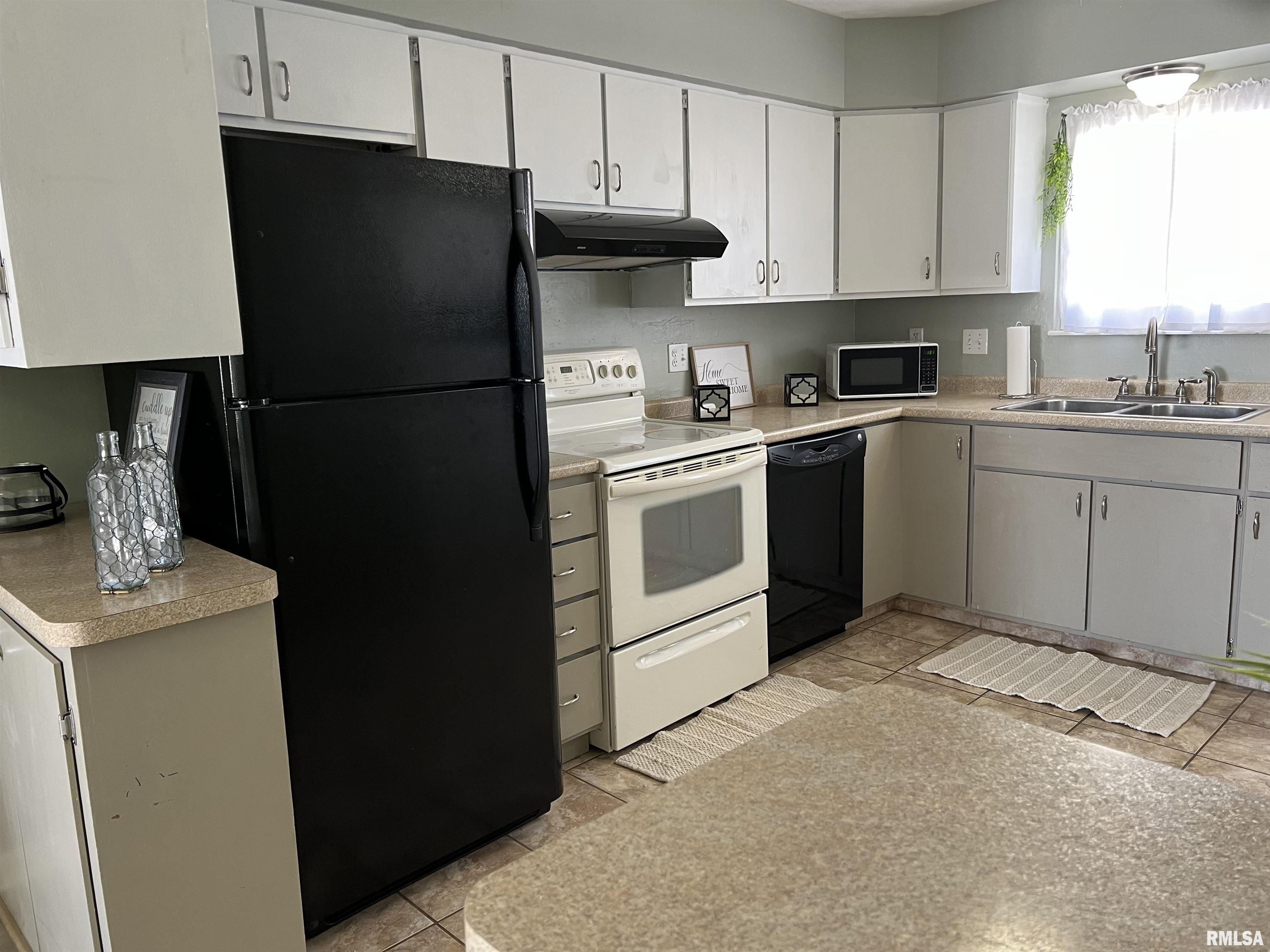 420 Brentwood Road, Unit 301 Morton, IL 61550 - Photo 20 of 53 Gallery Image 20