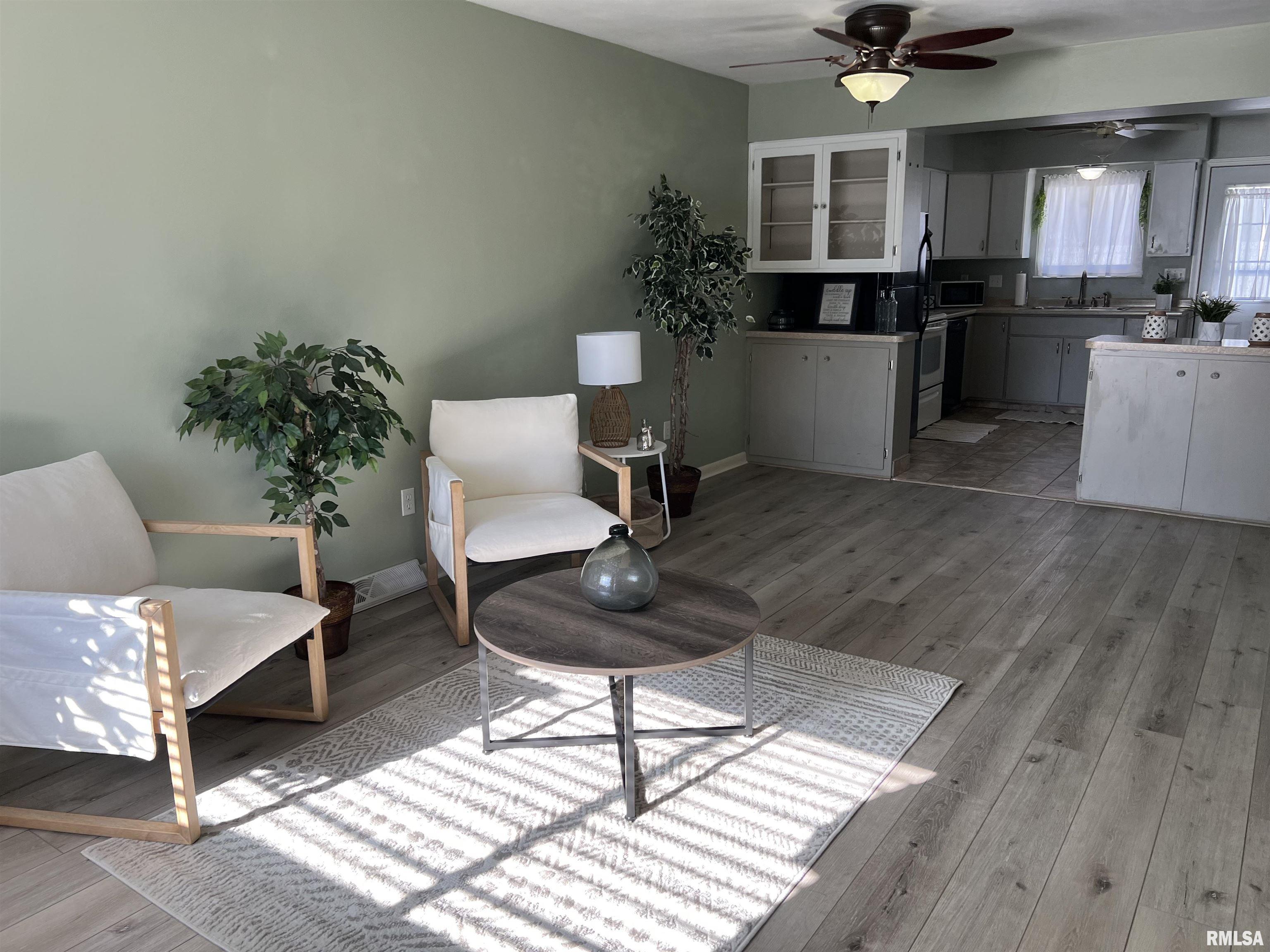 420 Brentwood Road, Unit 301 Morton, IL 61550 - Photo 25 of 53 Gallery Image 25