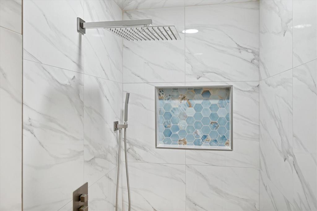 62 Legend Road Benbrook, TX 76132 - Photo 16 of 27 Oversized shower in primary downstairs bath.