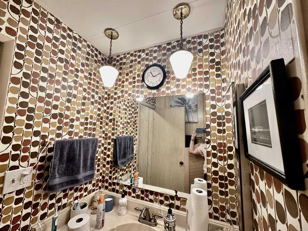 8301 Mission Gorge Road, Unit 194 Santee, CA 92071 - Photo 27 of 61 a bathroom with a toilet and shower