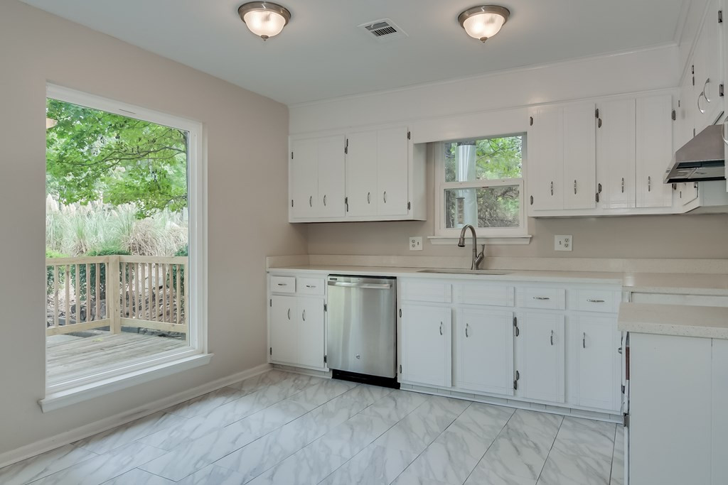 309 Rockdale Road Martinez, GA 30907 - Photo 12 of 41 Kitchen