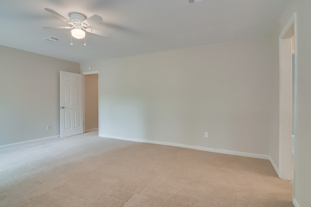 309 Rockdale Road Martinez, GA 30907 - Photo 17 of 41 Owner Suite