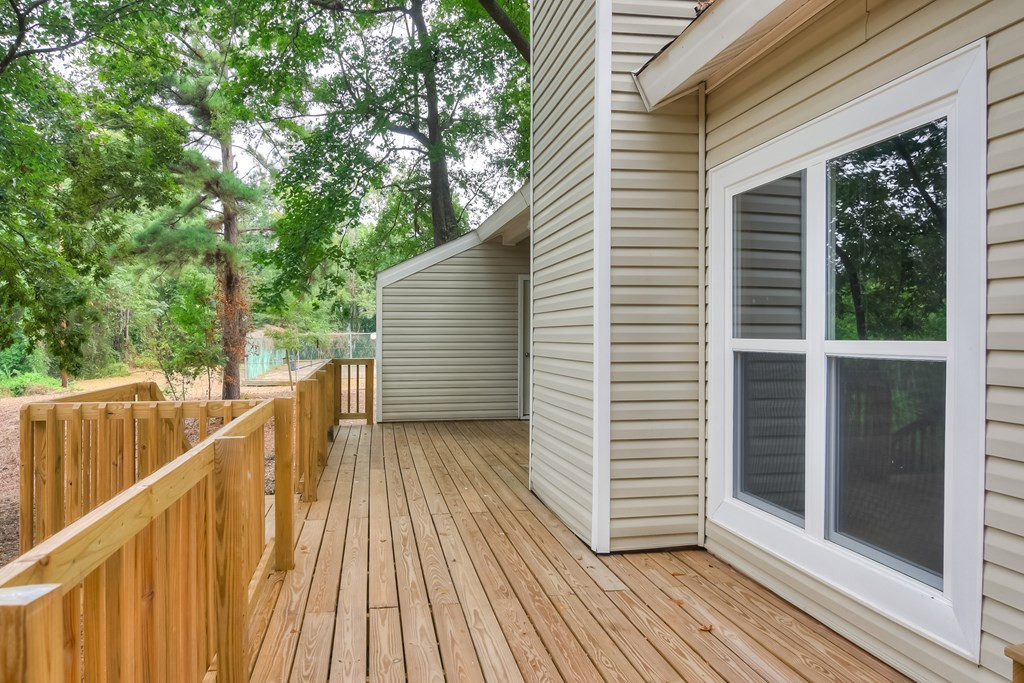 309 Rockdale Road Martinez, GA 30907 - Photo 27 of 41 Back Deck