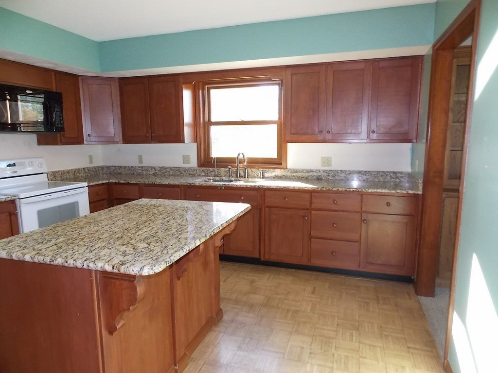 9029 Schlatter Road Leo, IN 46765 - Photo 2 of 16