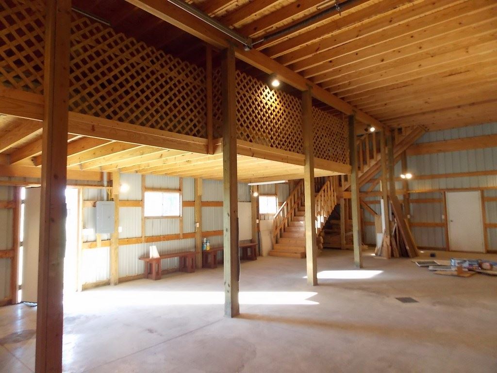 9029 Schlatter Road Leo, IN 46765 - Photo 8 of 16