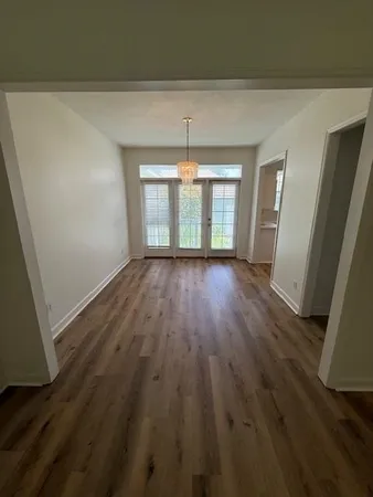 $2,195 | 3991 Four Oaks Boulevard, Tallahassee, FL 32311