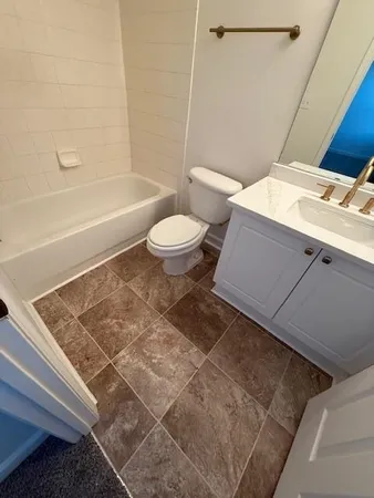 $2,195 | 3991 Four Oaks Boulevard, Tallahassee, FL 32311