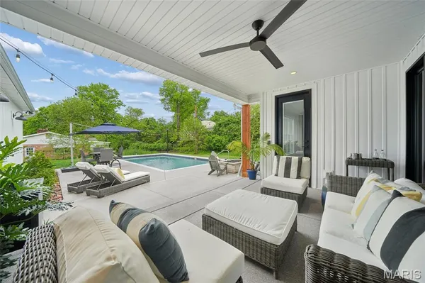 $1,775,000 | 1209 Lockett Lane, St. Louis, MO 63122