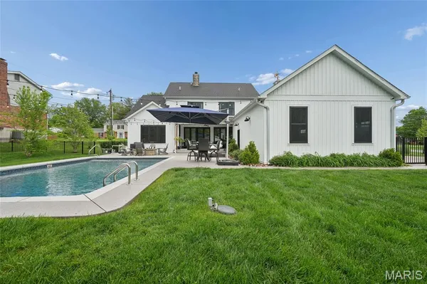$1,775,000 | 1209 Lockett Lane, St. Louis, MO 63122