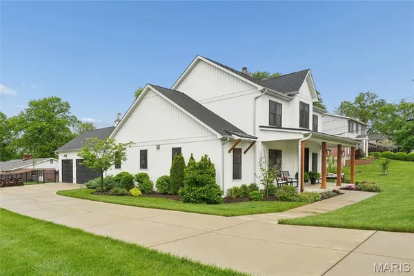 $1,775,000 | 1209 Lockett Lane, St. Louis, MO 63122