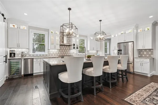 $1,775,000 | 1209 Lockett Lane, St. Louis, MO 63122
