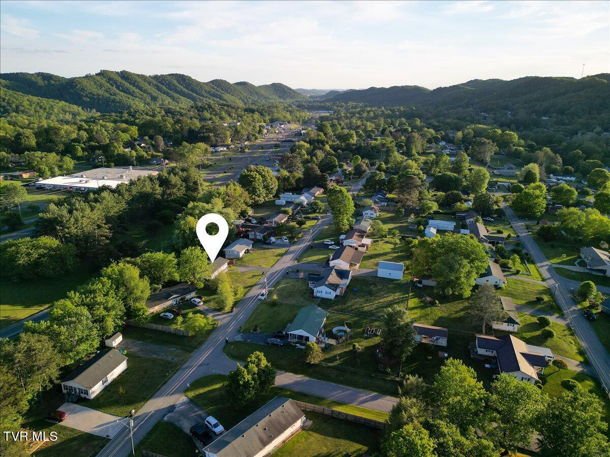 203 Hemlock Road Bristol, TN 37620 - Photo 33 of 34 31-DJI_0846-Edit
