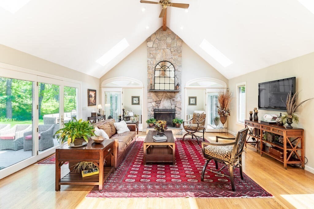 54 Phillips Road Sudbury, MA 01776 - Photo 16 of 40