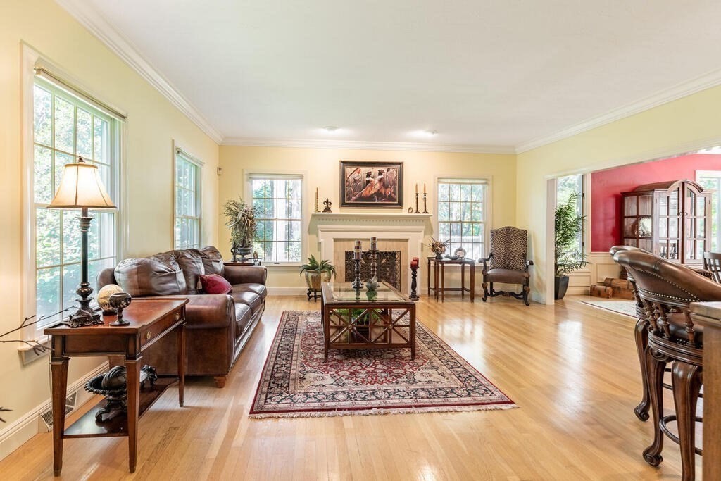 54 Phillips Road Sudbury, MA 01776 - Photo 4 of 40