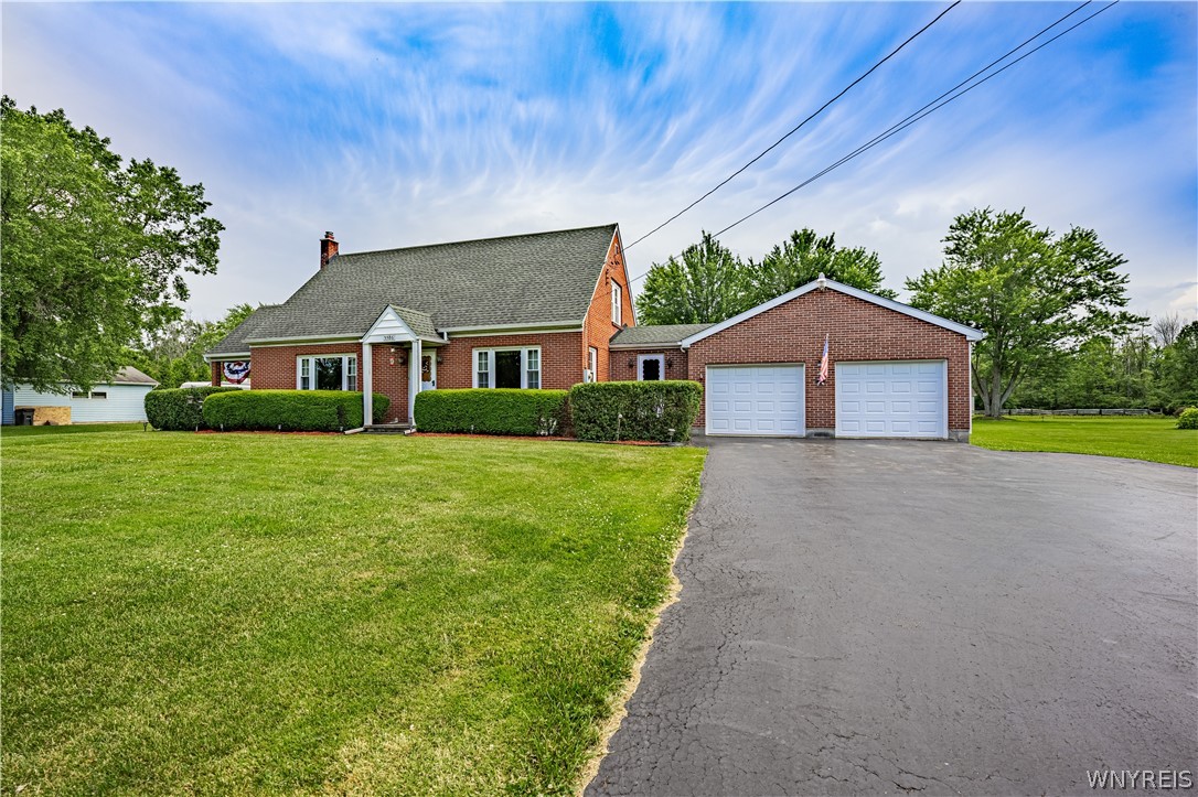 5586 Ridge Road Lockport Town, NY 14094 - Photo 2 of 39