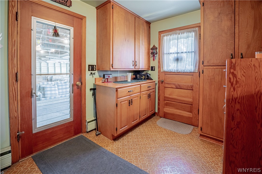 5586 Ridge Road Lockport Town, NY 14094 - Photo 31 of 39