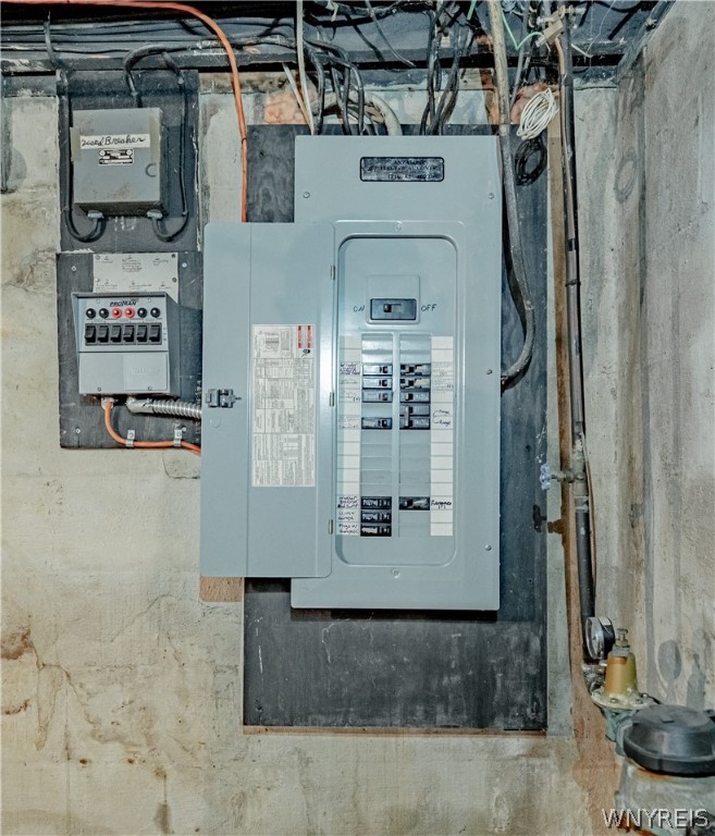 5586 Ridge Road Lockport Town, NY 14094 - Photo 37 of 39