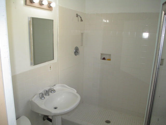 917 Ortega Road West Palm Beach, FL 33405 - Photo 5 of 13 IMG_3849