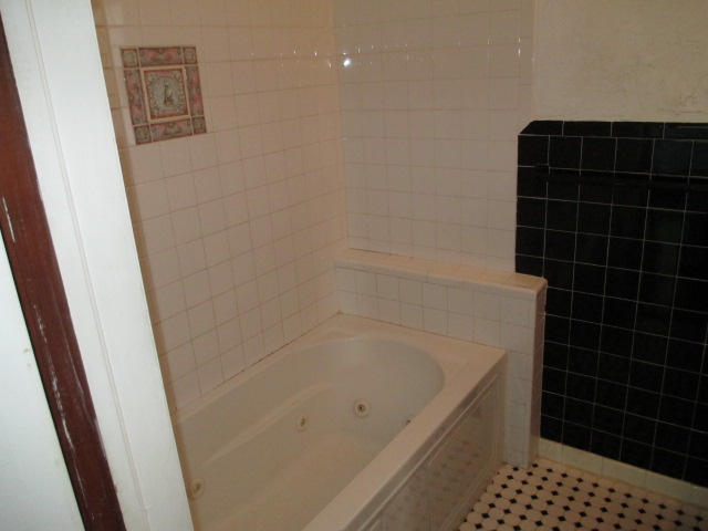 917 Ortega Road West Palm Beach, FL 33405 - Photo 10 of 13 IMG_3839