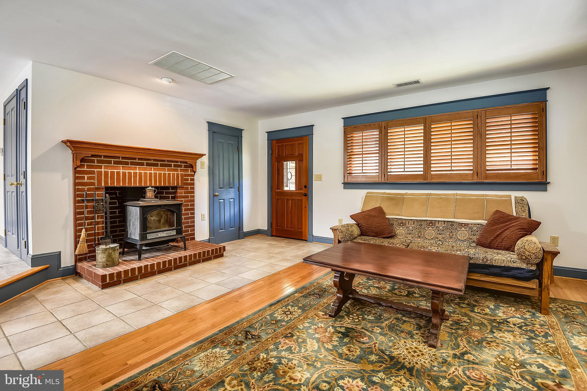 1172 Carrs Wharf Road Edgewater, MD 21037 - Photo 15 of 48 Great room