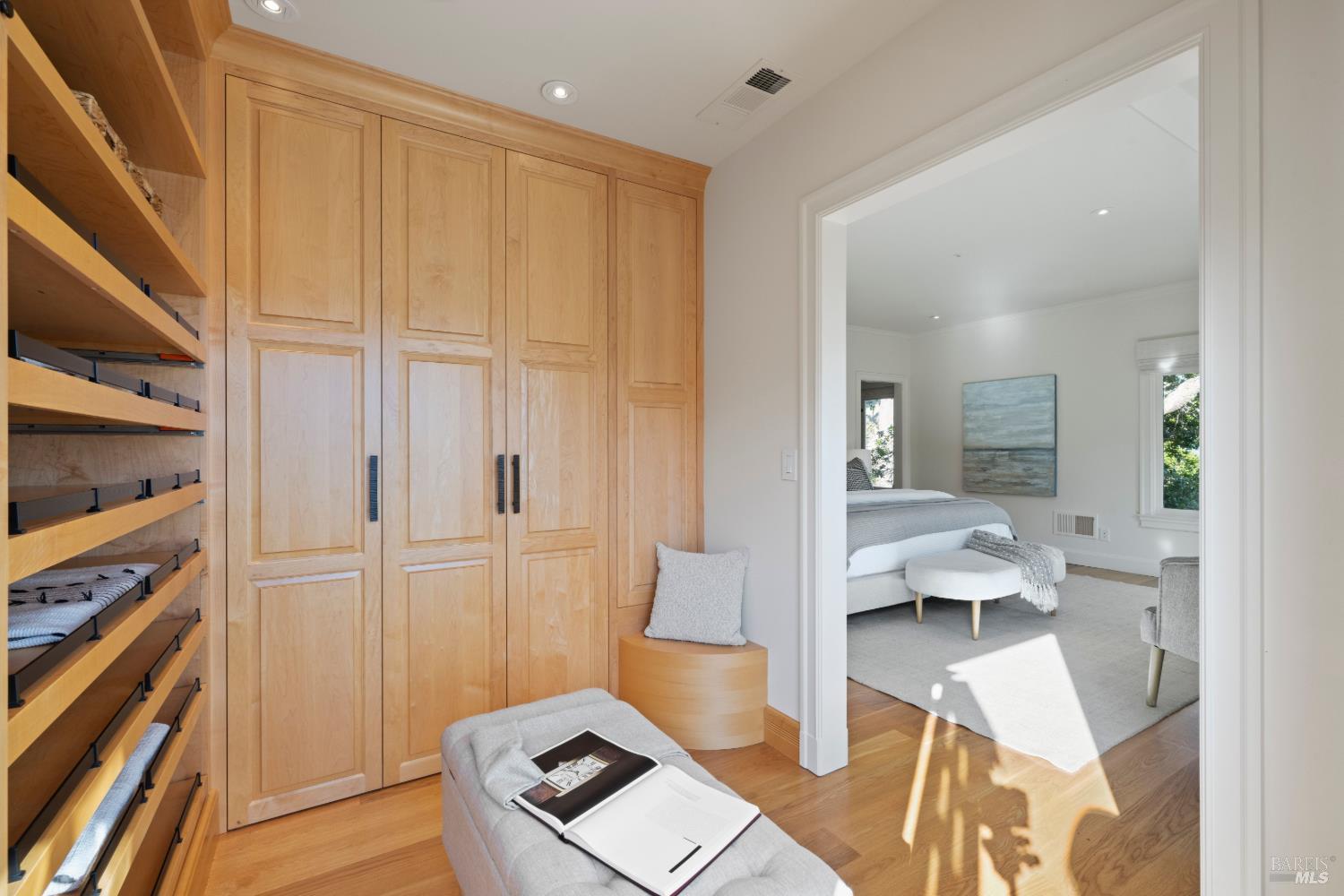 615 Sausalito Boulevard Sausalito, CA 94965 - Photo 26 of 45 a living room with furniture and a flat screen tv