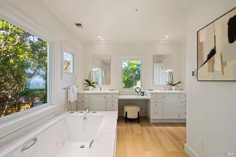 $5,995,000 | 615 Sausalito Boulevard, Sausalito, CA 94965