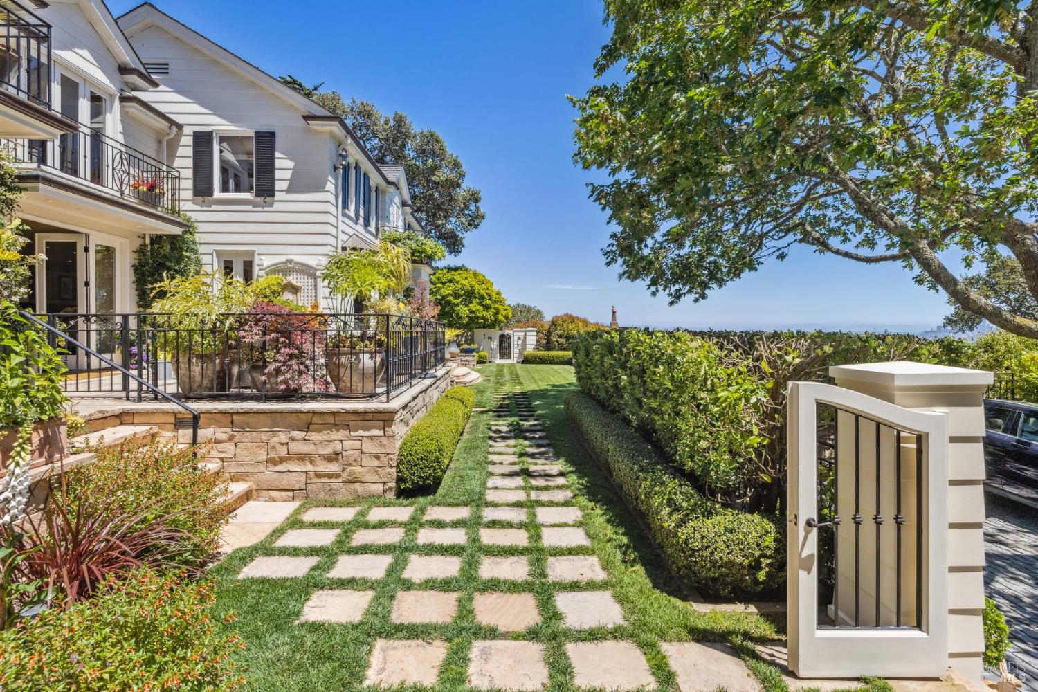 615 Sausalito Boulevard Sausalito, CA 94965 - Photo 5 of 45