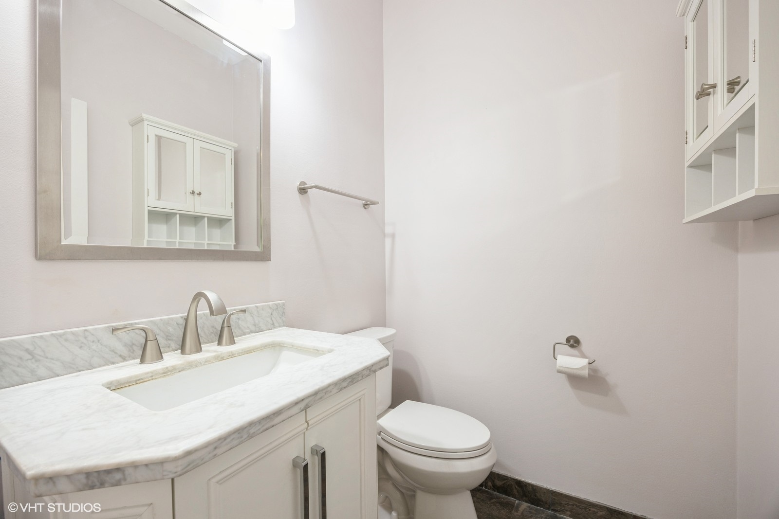 431 Prides Run Lake In The Hills, IL 60156 - Photo 8 of 20 Gallery Image 8