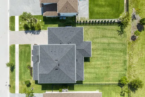 $925,000 | 660 Hookline Circle, Loxahatchee, FL 33470