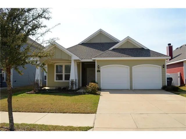 $1,750 | 9028 Greene Drive, Aubrey, TX 76227