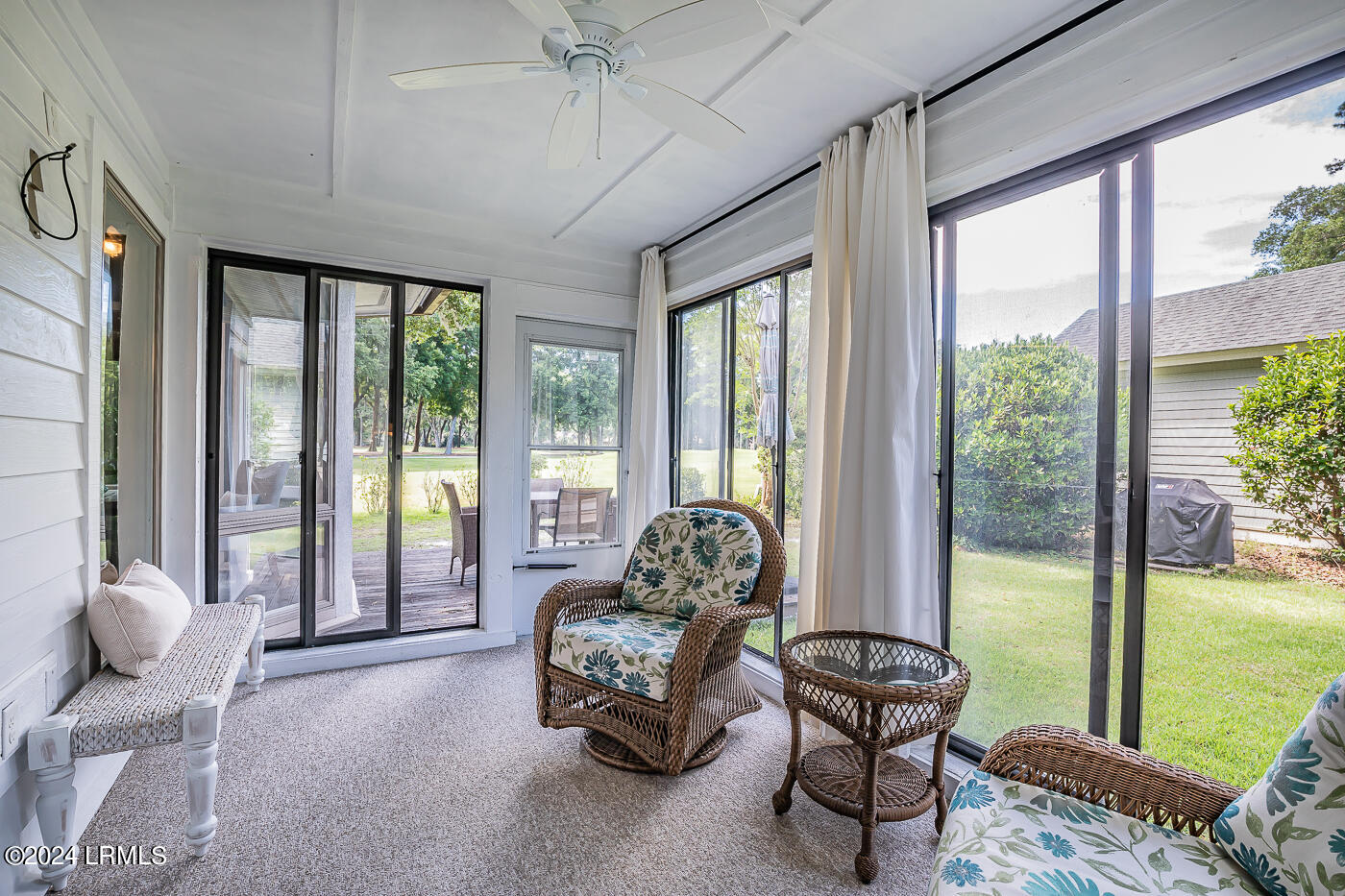 127 Locust Fence Road St. Helena Island, SC 29920 - Photo 36 of 50 36 Carolina room
