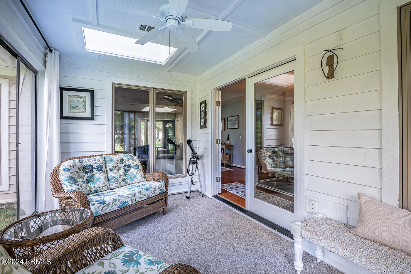 127 Locust Fence Road St. Helena Island, SC 29920 - Photo 38 of 50 38 Carolina room