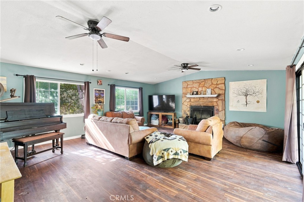 14340 Del Rosa Road Santa Margarita, CA 93453 - Photo 11 of 69 Gallery Image 11