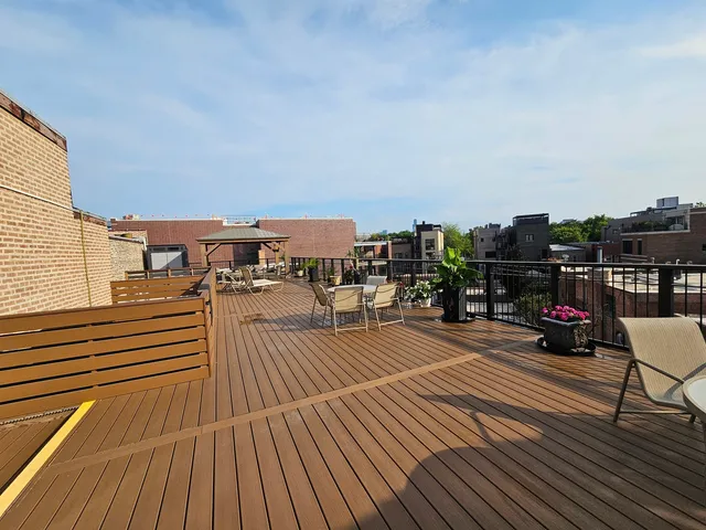 $1,995 | 2250 North Lincoln Avenue, Unit 501, Chicago, IL 60614