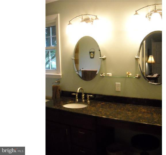 18 Alton Road Newark, DE 19711 - Photo 13 of 25 Master Bathroom