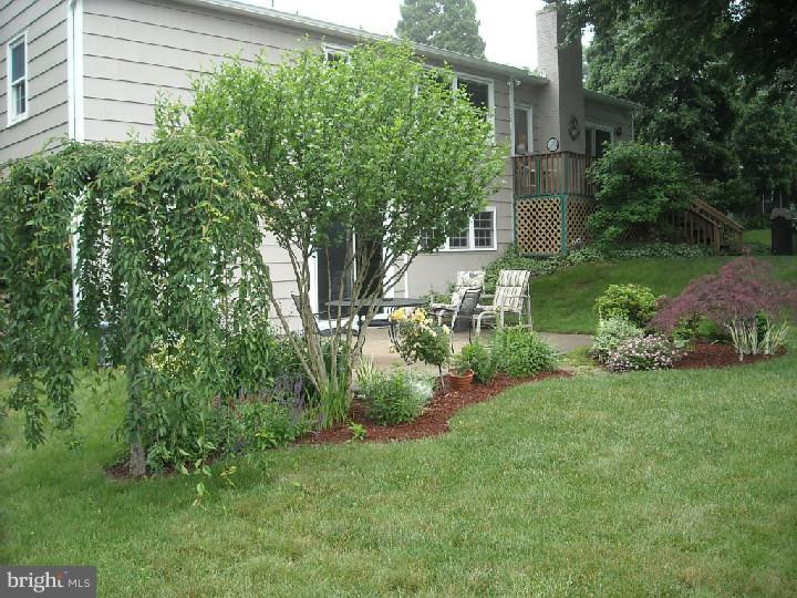 18 Alton Road Newark, DE 19711 - Photo 23 of 25 Exterior Back