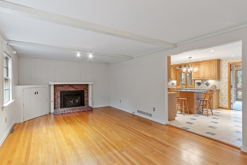 14 Ocean Street Manchester, MA 01944 - Photo 12 of 25 a view of empty room with wooden floor