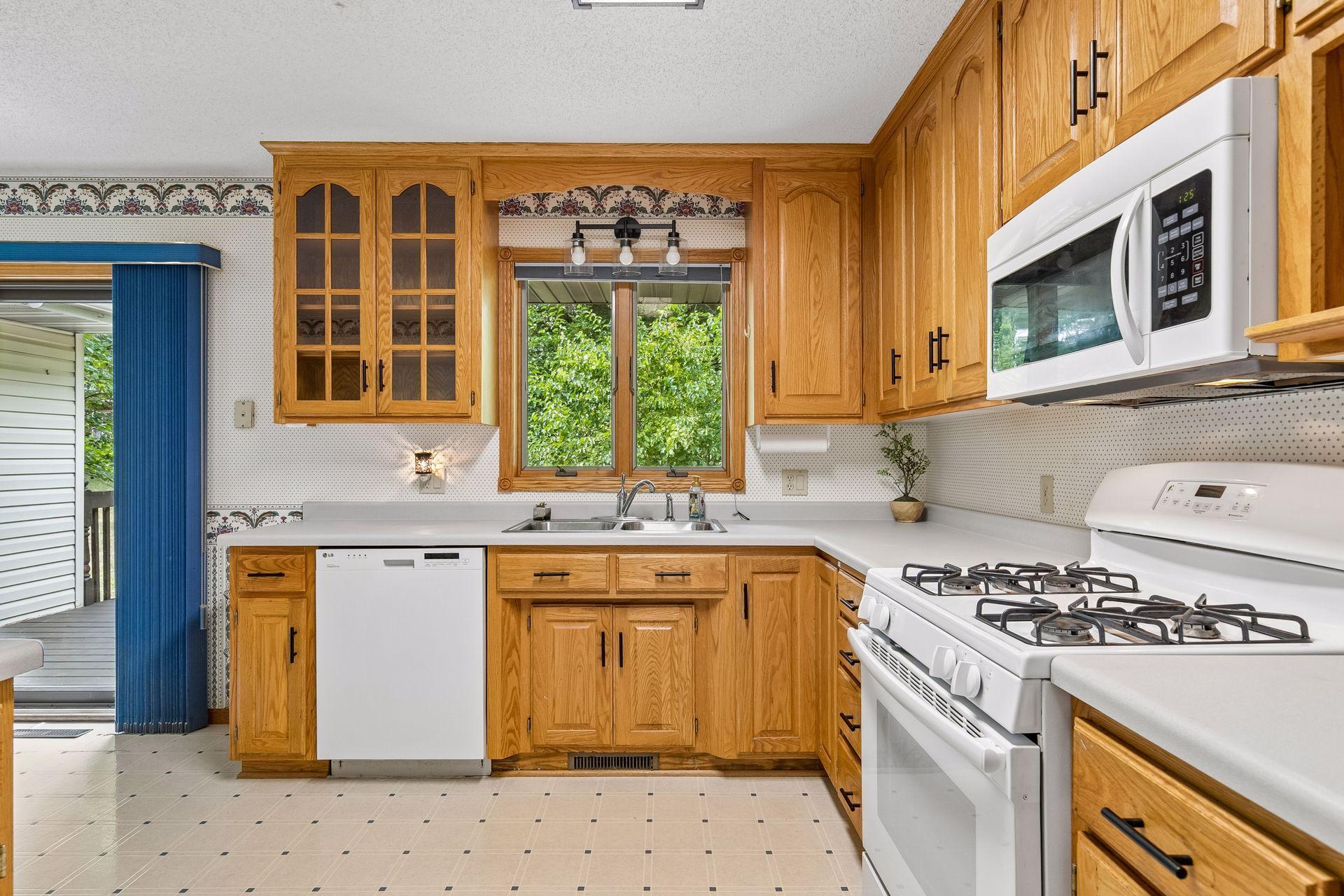 39074 Riverside Court North Branch, MN 55056 - Photo 14 of 36 Gallery Image 14