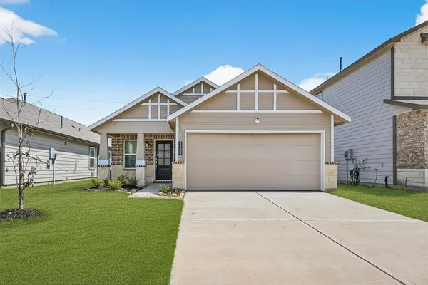 $2,300 | 6823 Escondido Drive, Houston, TX 77083