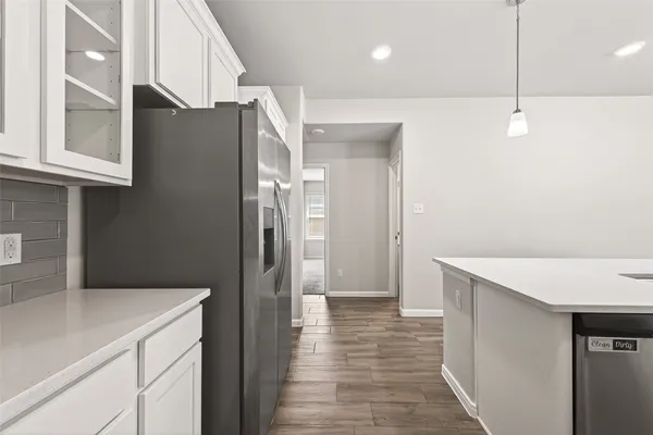 $2,300 | 6823 Escondido Drive, Houston, TX 77083