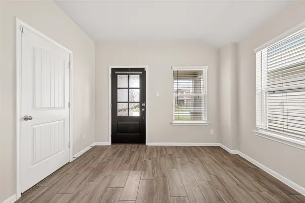 $2,300 | 6823 Escondido Drive, Houston, TX 77083