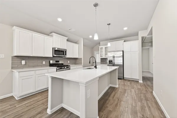 $2,300 | 6823 Escondido Drive, Houston, TX 77083