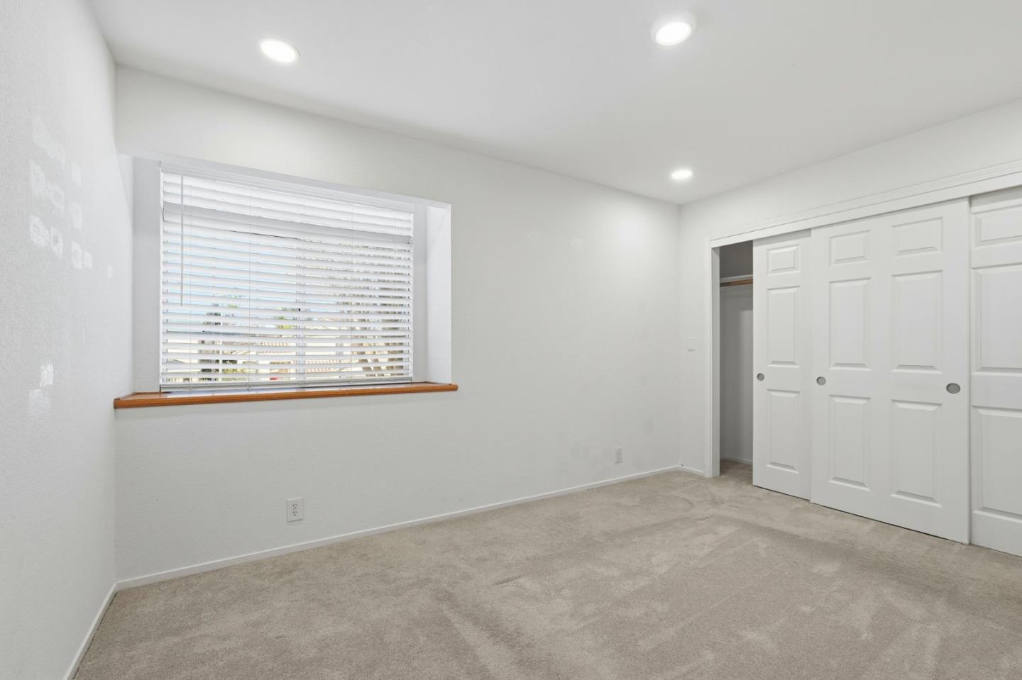 1672 Bailey Drive Ripon, CA 95366 - Photo 25 of 49 an empty room with windows