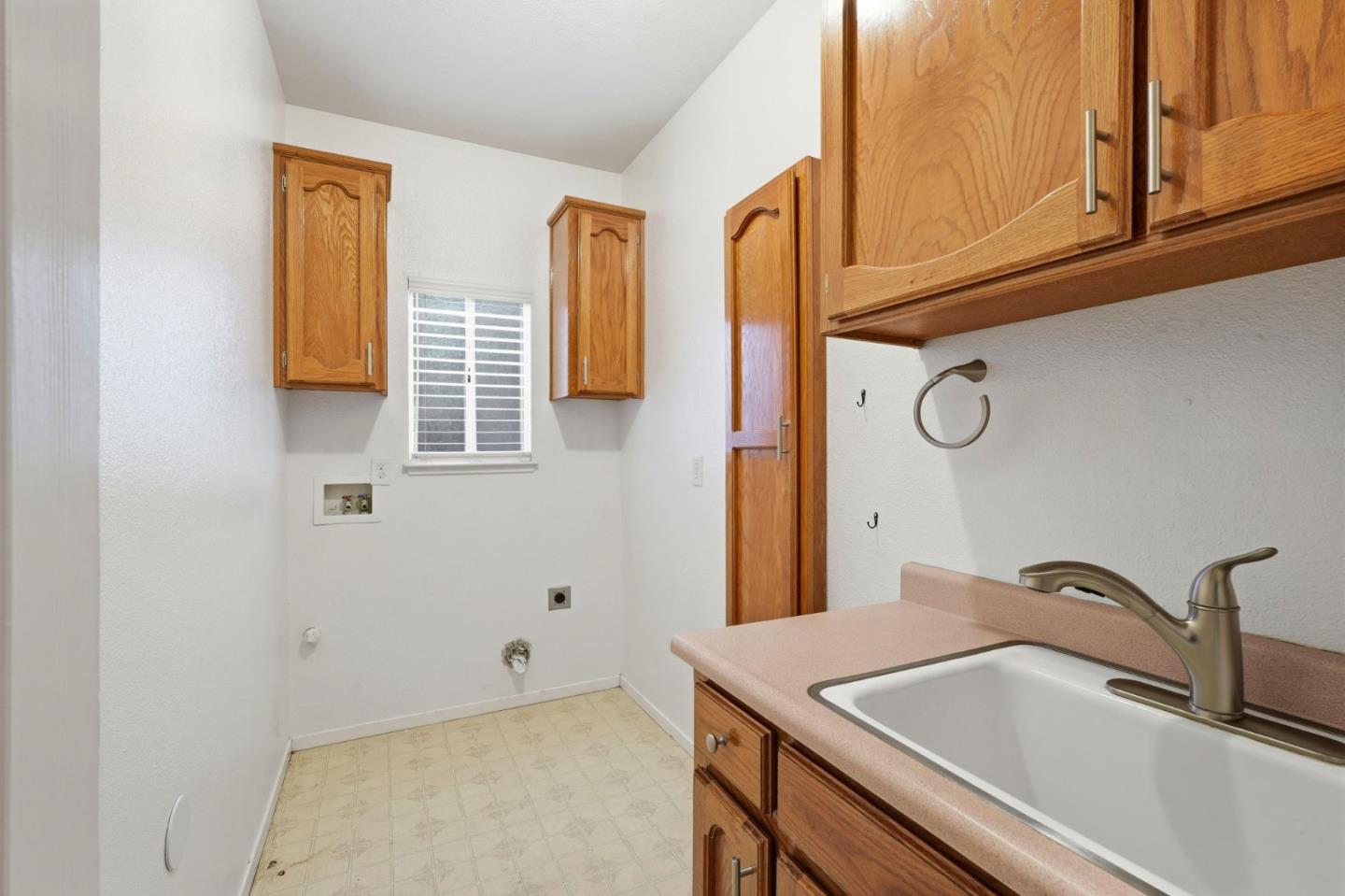 1672 Bailey Drive Ripon, CA 95366 - Photo 44 of 49 a bathroom with a sink and a window