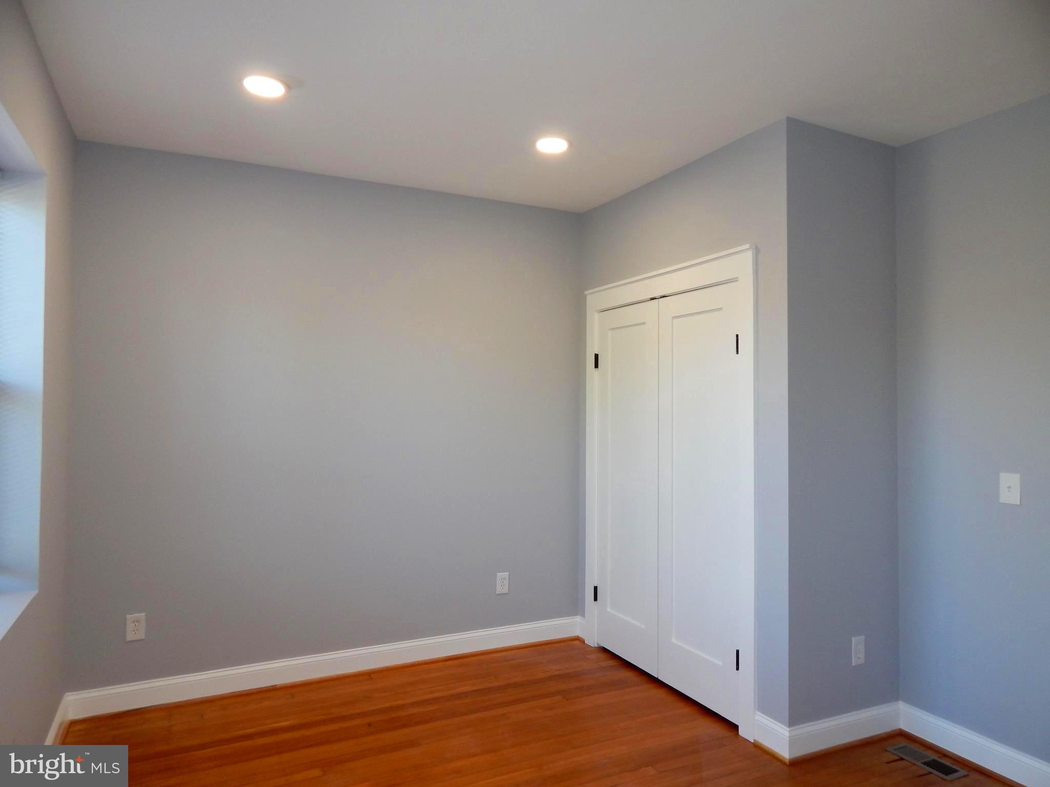 301 Cornwall Street Baltimore, MD 21224 - Photo 7 of 17