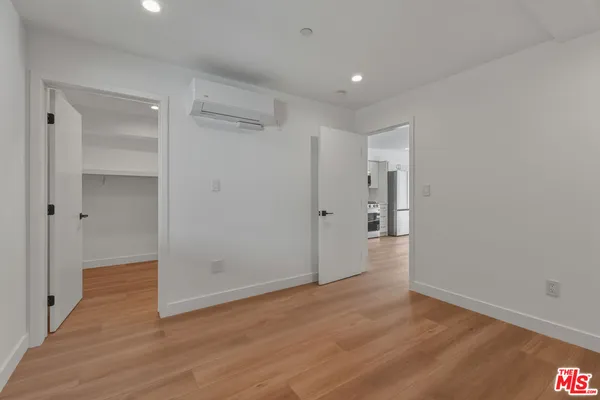 $2,300 | 14167 B Erwin Street, Van Nuys, CA 91401