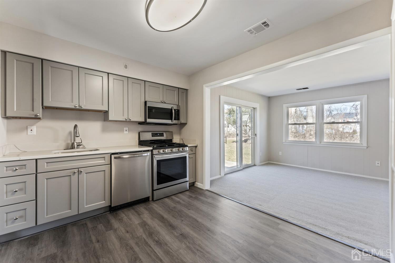 485 Halsey Road North Brunswick, NJ 08902 - Photo 5 of 21 Gallery Image 5