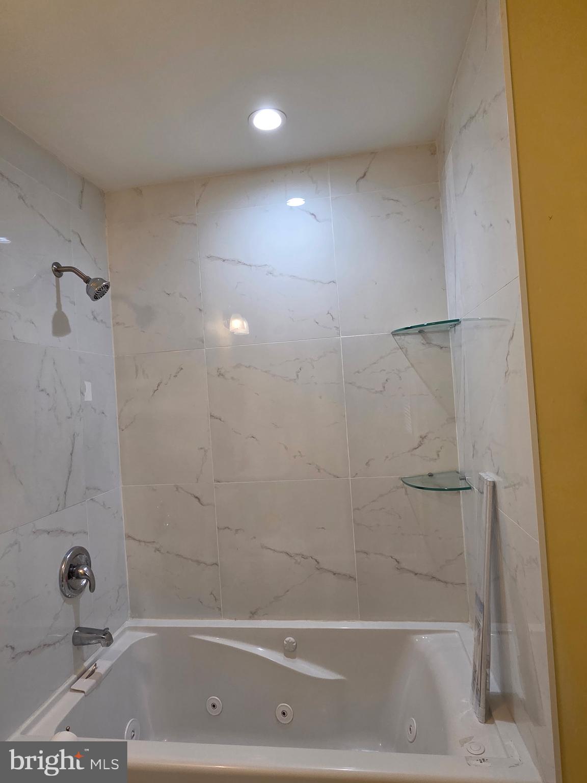 131 Jones Kane Road Williamstown, NJ 08094 - Photo 13 of 20 Master bathroom