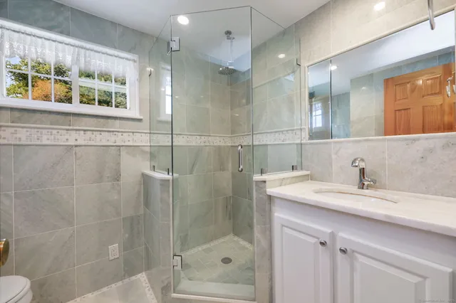 $650,000 | 5 Tower Drive, Norwalk, CT 06850